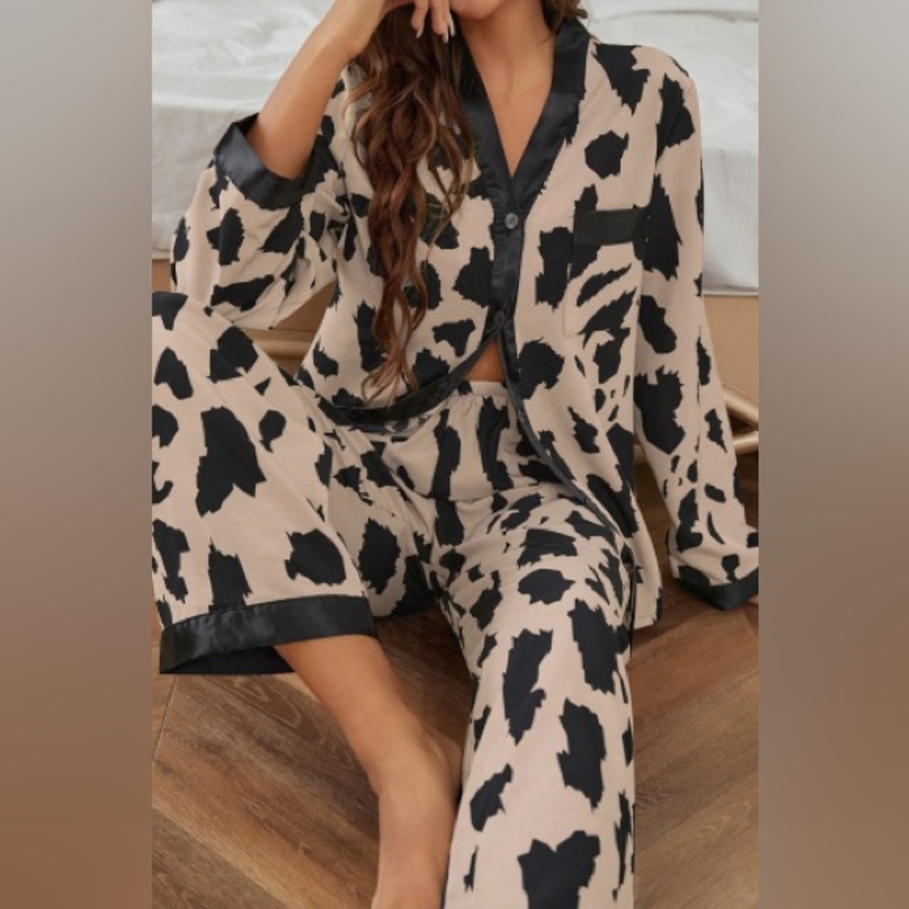 Stylish Black and Cream Pajama Set